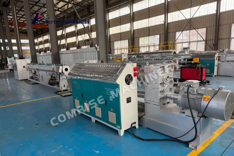 The customer came to our factory to inspect their PE pipe machine and PVC pipe machin very satisfied