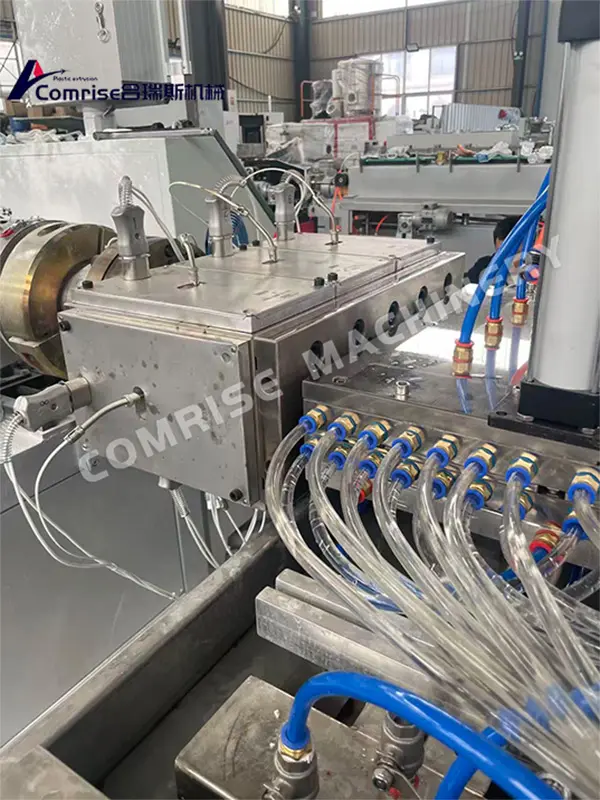 Extrusion Die Head & Ceiling Mold